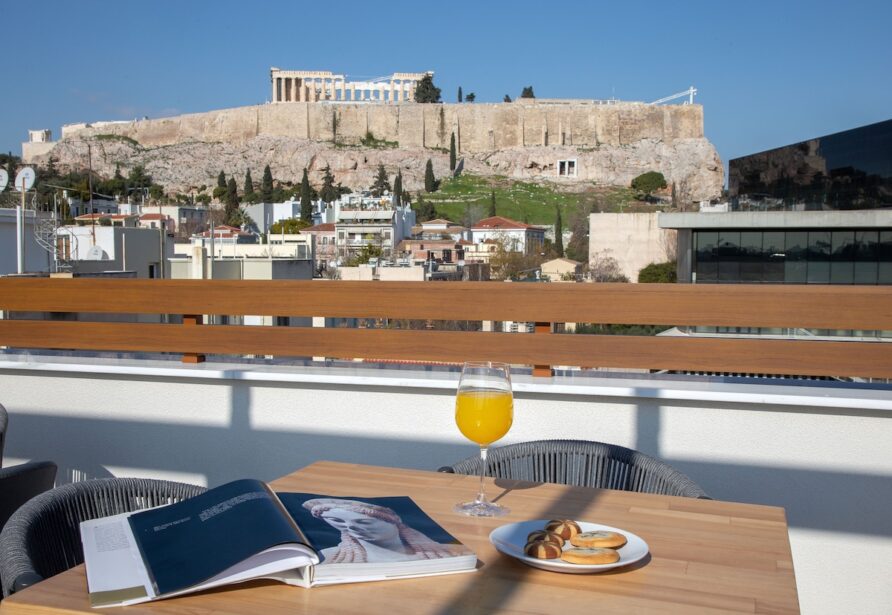 Acropolis Golden Suites | 3 by GHH